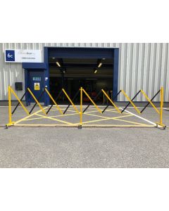 4.8m Expanding High Visibility Safety Barriers