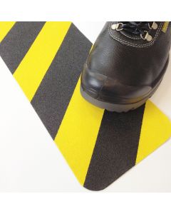 High Visibility Black / Yellow Anti-Slip Stair Treads 150mm x 610mm